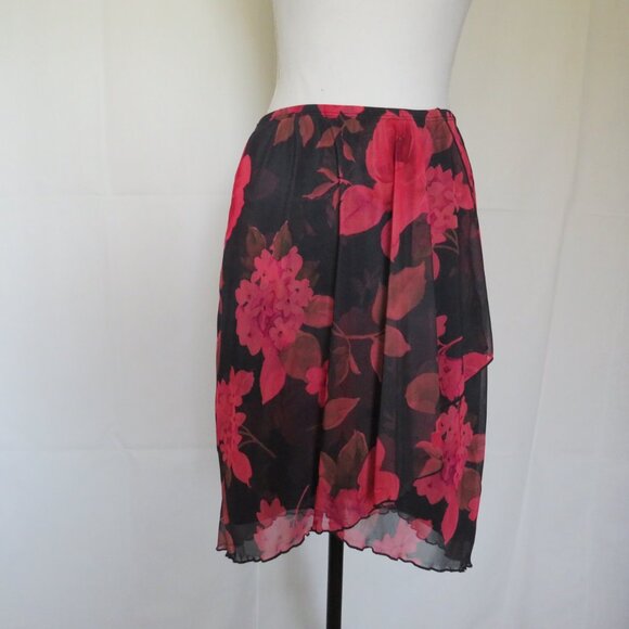 IMI Women’s Girls Pink Black Floral Motif Top and Skirt 2 Pc Set size L - Picture 9 of 12